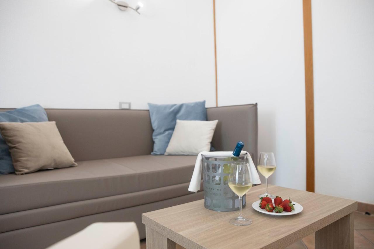 Pegasus Hotel ساساري المظهر الخارجي الصورة